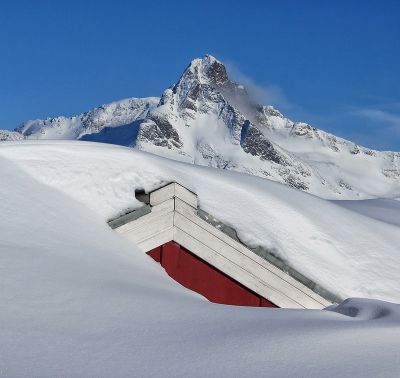 The Red House - Eastgreenland - News - Presse