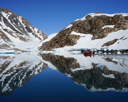 The Red House - Eastgreenland - Aktivitäten - Bootstour