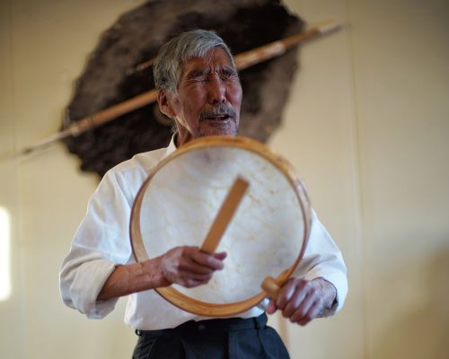 The Red House - Eastgreenland - Gesellschaft - Kultur - Sprache