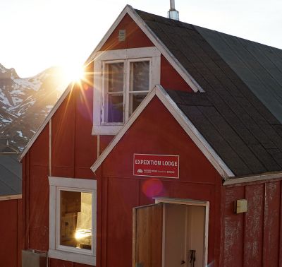 The Red House - Eastgreenland - News - Presse