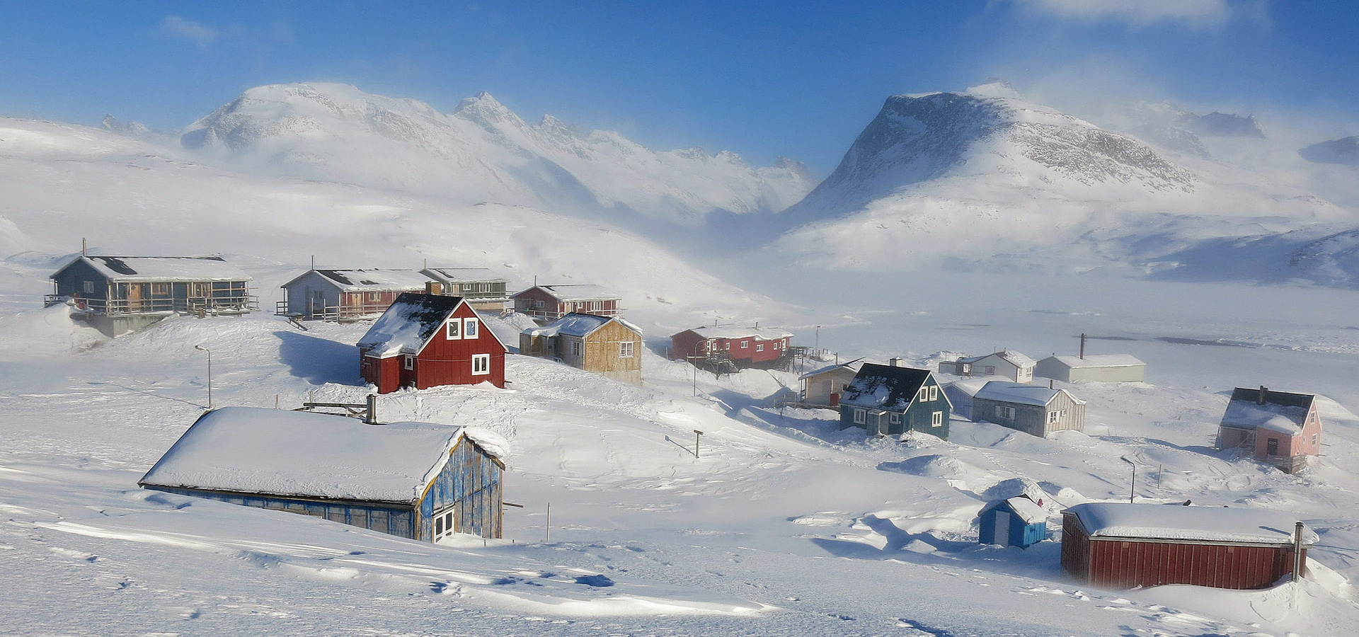 The Red House - Eastgreenland - Aktivitäten - Hundeschlitten
